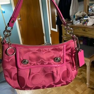 Hot pink NWOT Authentic Coach bag. All offers considered!!!